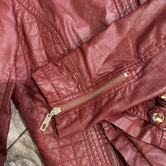 FOREVER 21 faux leather w/a military,biker ATTITUDE but refined w/style & class! - Picture 7 of 8